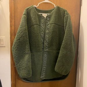 NWOT Abercrombie & Fitch Green Sherpa Teddy Jacket Size L